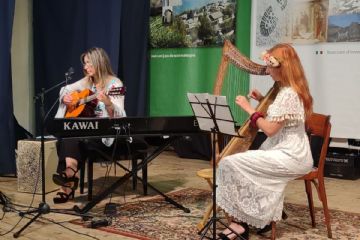 11 Anni di Pro Loco festeggiati con la presentazione del libro "Dieci e Venticinque" di Alberto Giovannini Luca, e concerto "Donne in musica" con Anna Dari e Martina Merlo