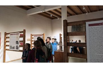 Ragazzi della scuola secondaria di primo grado di Almese (TO)
